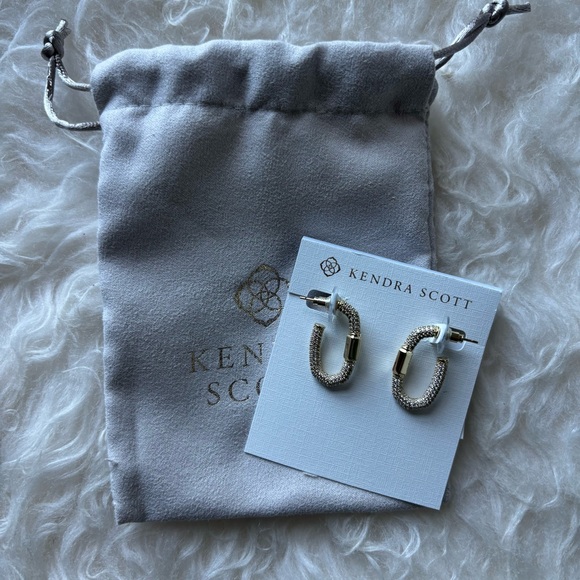 NWT Kendra Scoot Emery Gold Hoop Earrings in White Crystal - Picture 5 of 5